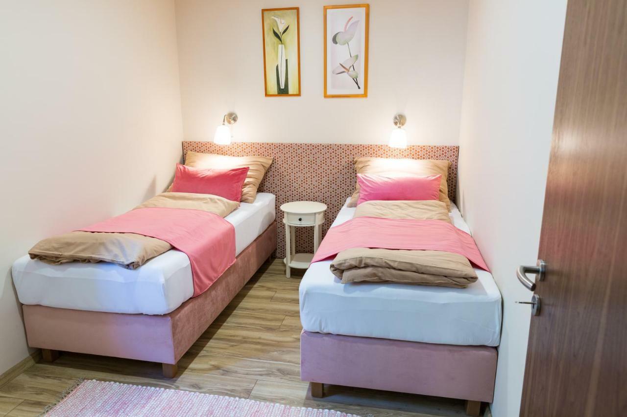 Bed and Breakfast Solegutta Kolárovo Exterior foto