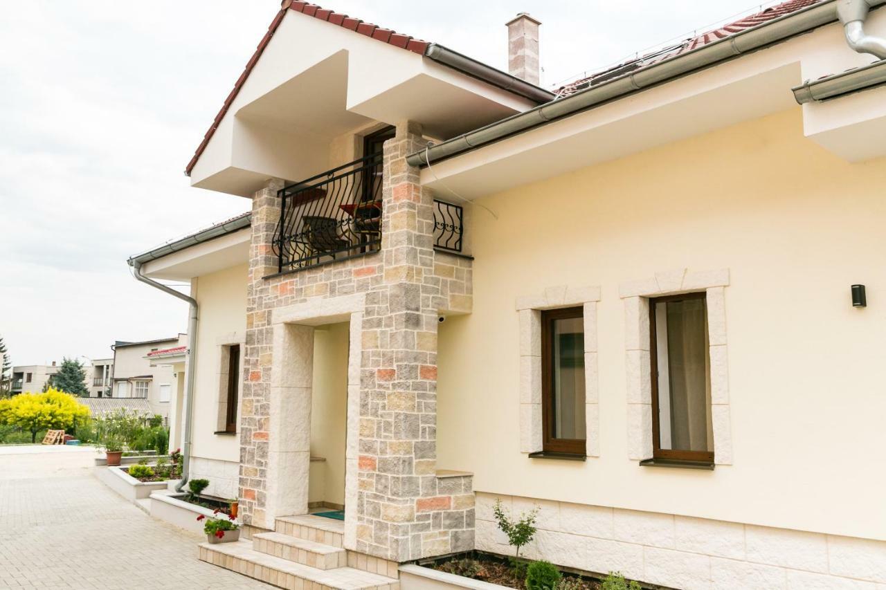 Bed and Breakfast Solegutta Kolárovo Exterior foto